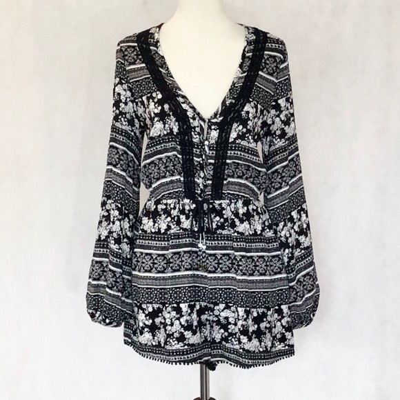 House of Harlow 1960 Ainsley Button Front Romper - Picture 2 of 8